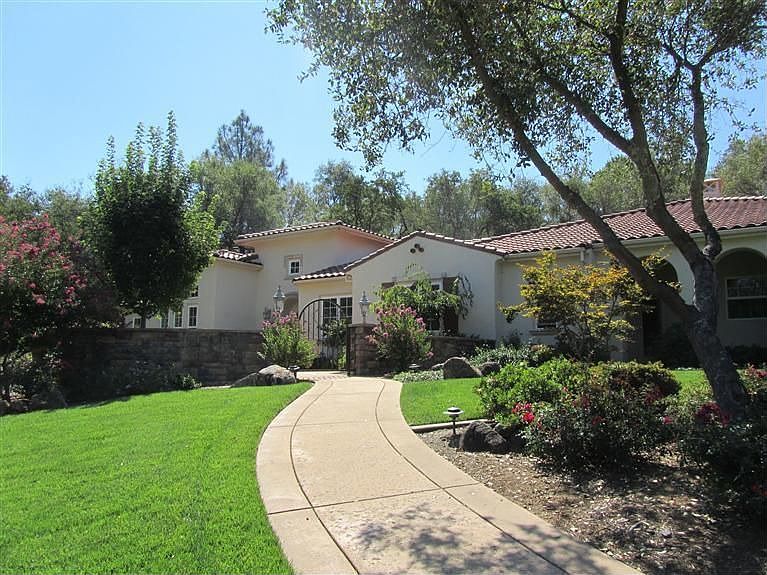 2nd image of 4620 Woodgate Ct