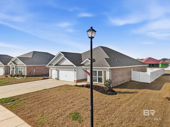 11123 Genuine Risk Cir, Daphne, AL 36526