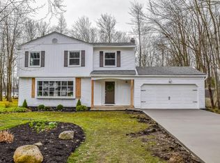 3240 Meadow Gtwy, Broadview Heights, OH