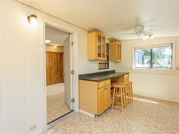 3rd image of 528 Holly Park Dr