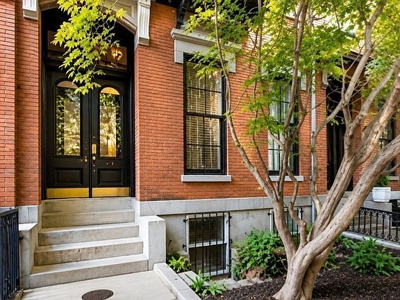 2nd image of 63 Rutland St APT 1