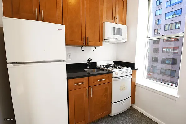 Rented by Corcoran | media 19