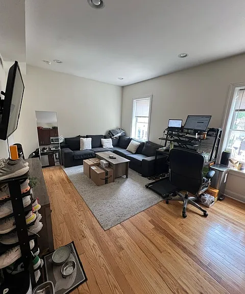 2101 Spring Garden St #2F — Photo 1