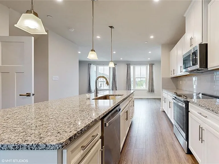 4908 Spruce Rd — Photo 14