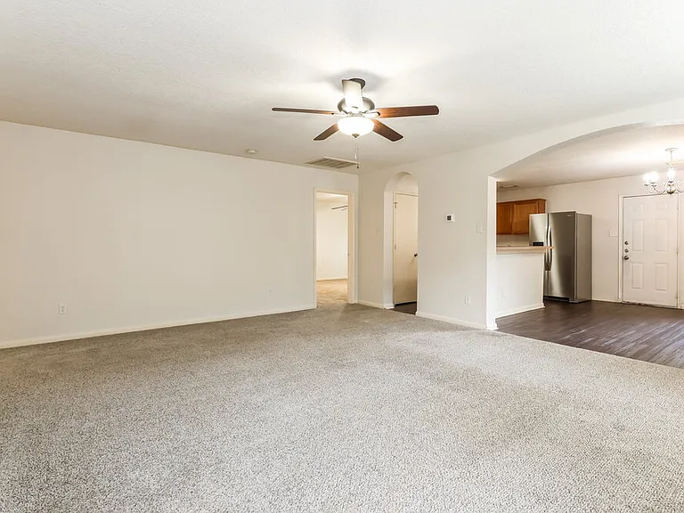 4422 Cannongate Dr — Photo 4
