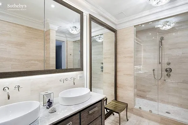 Sold by Sotheby's International Realty | media 10