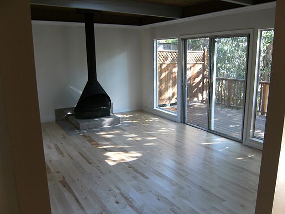 Fireplace, Livingroom, and 15' x 12' Upstairs Deck