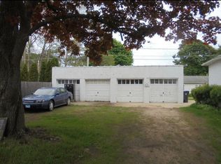 1919 Sheridan Rd, Zion, IL 60099