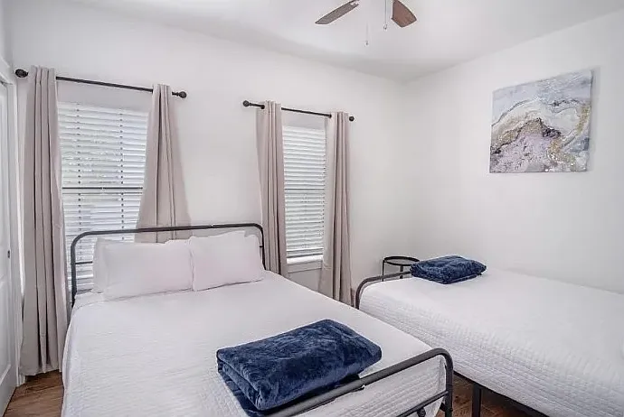 1022 Delaware St #2 — Photo 13