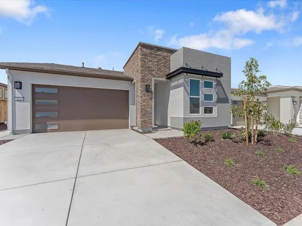 3247 Woody Way, Hollister, CA 95023