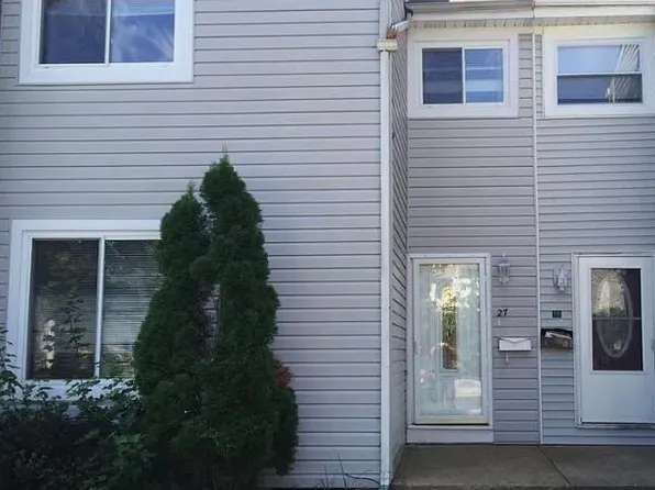 27 Candlewick Ct #27, New Castle, DE 19720
