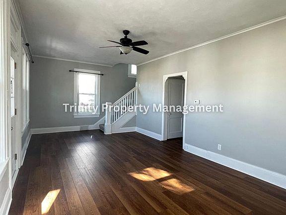 4th image of 309 Hedge St