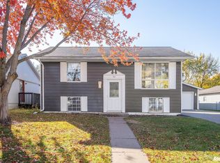 412 29th Ave W, Milan, IL 61264