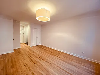 Rented by Metropolis Real Estate of Manhattan