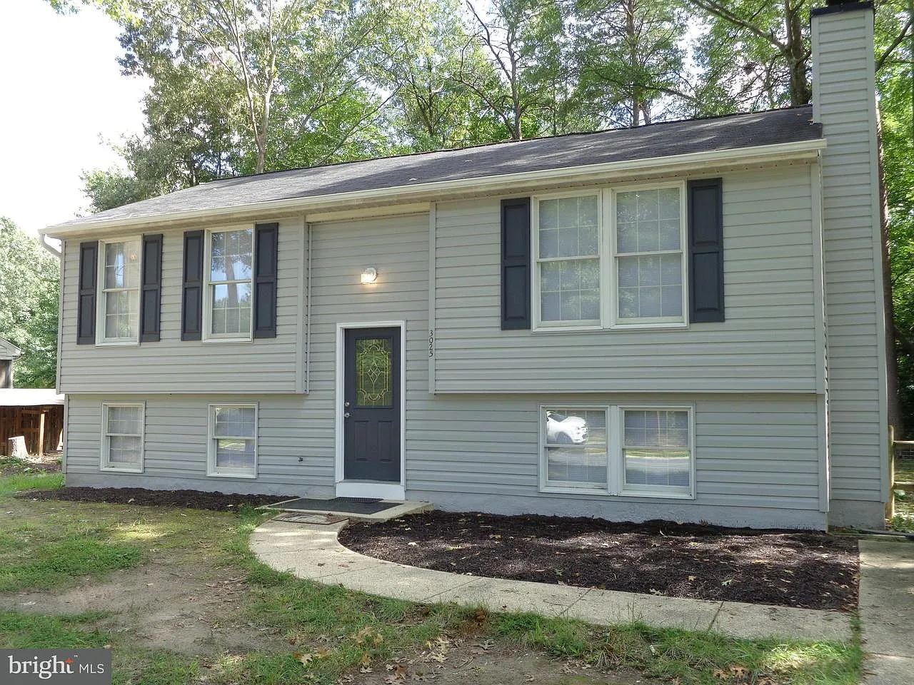 3025 Huntington Cir photo 1