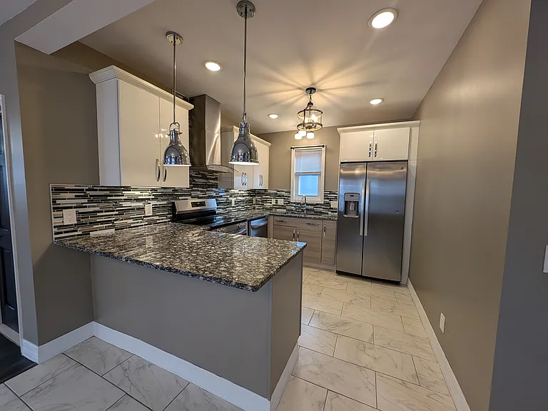 Kitchen Peninsula