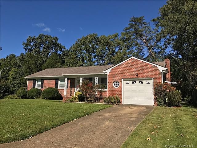 1st image of 301 Paulette Dr