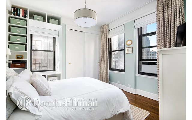 Sold by Douglas Elliman | media 16