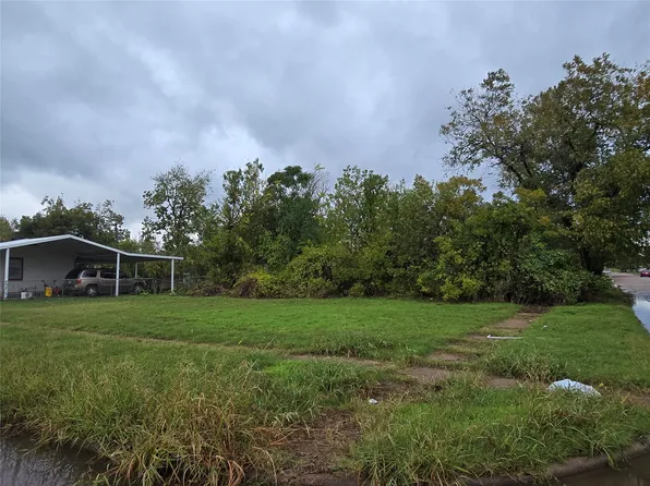 1401 N 9th St, Wichita Falls, TX 76306