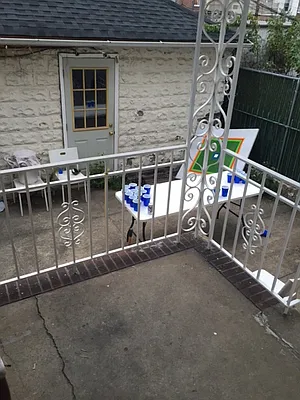 Rented by Halvatzis Realty | media 44