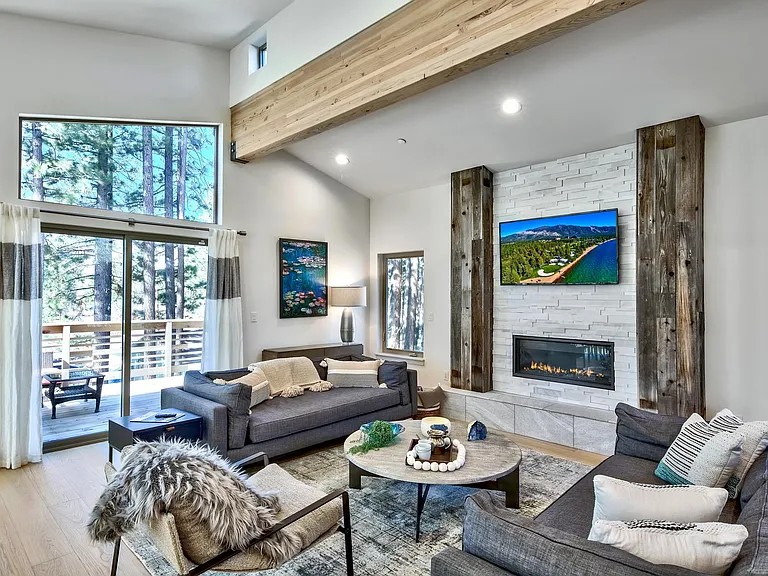 1012 Boulder Mountain Ct — Photo 33