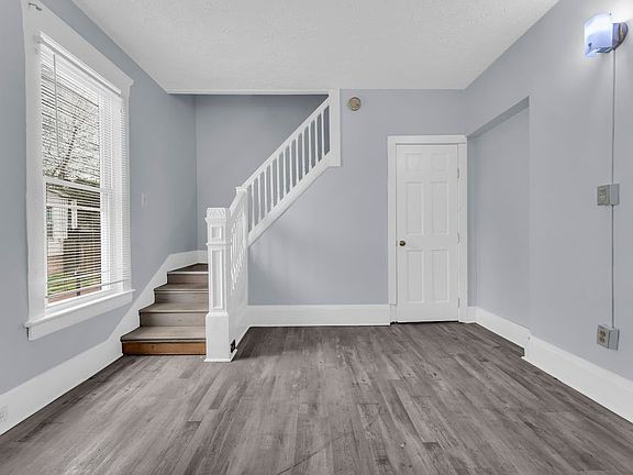 4th image of 5822 Bridge Ave #2