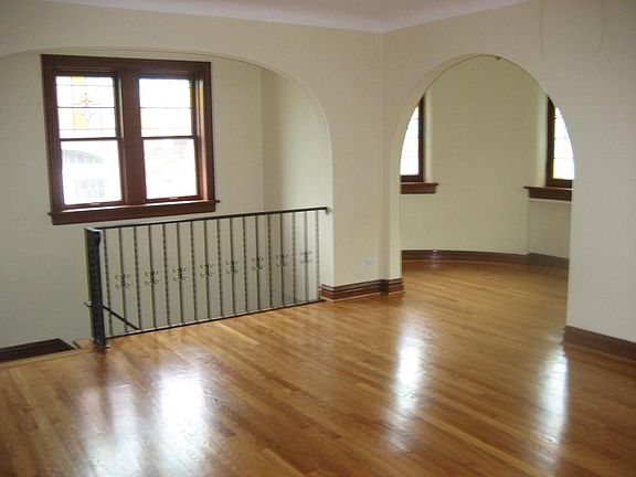 3rd image of 7558 Hoover Ave #2