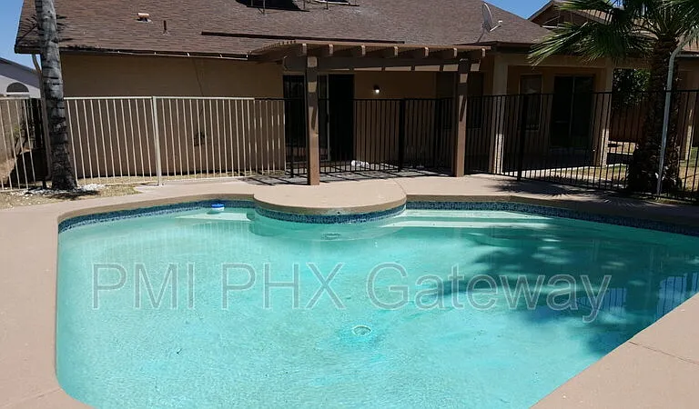 6702 N 89th Ave — Photo 10