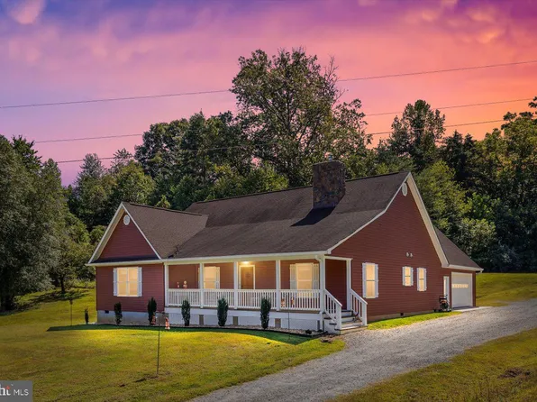 129 Abells Holler Log Ln, Reva, VA 22735