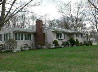26 Woodvale Dr, Northford, CT 06472