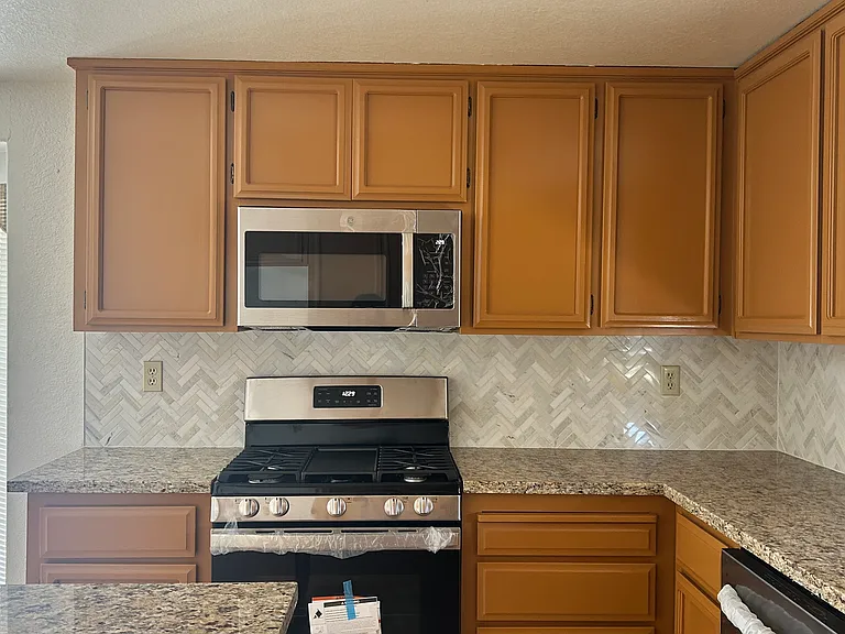 1691 Yorktown Ct — Photo 21