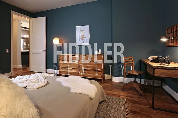 Rented by Fiddler Realty | media 20