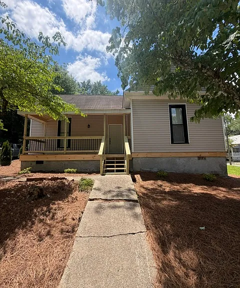 64 Wesley St #A — Photo 1