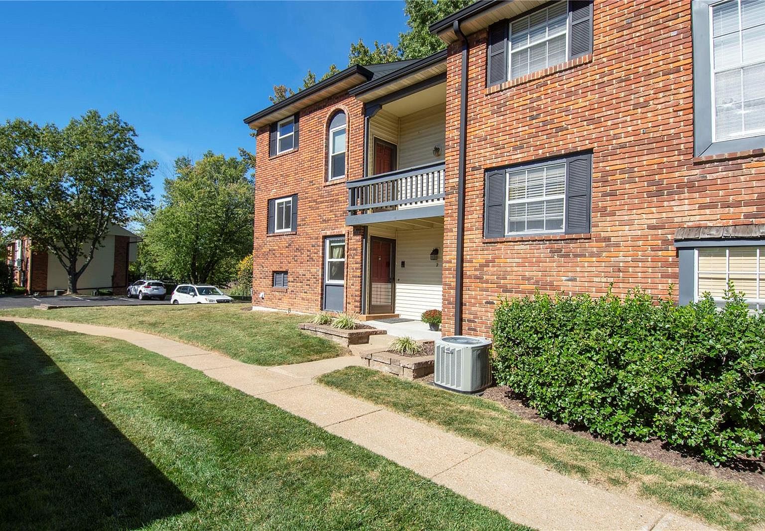 2 Conway Cove Dr, Chesterfield, MO 63017 Zillow