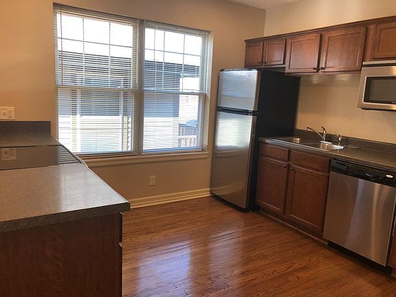 3rd image of 601 S 31st Ave APT 102