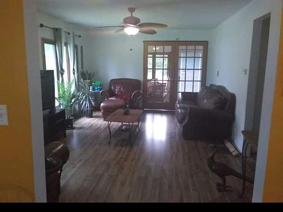 3rd image of 280 N Illinois Ave
