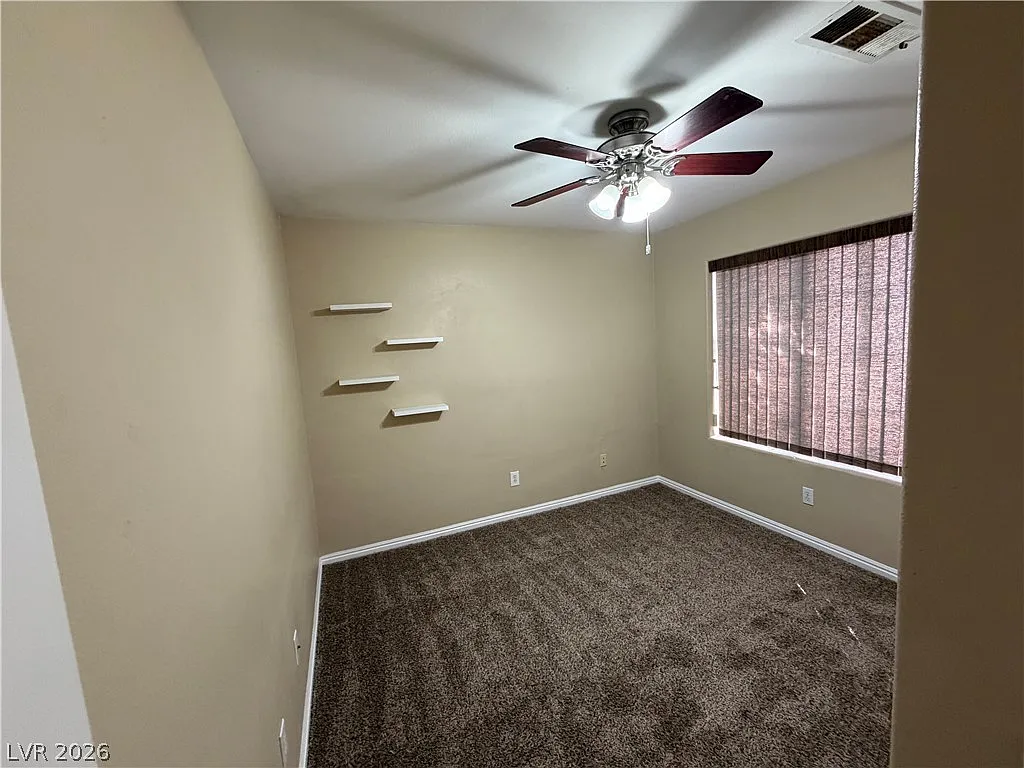 3 bed, 2.0 bath, 1382 sqft, $2,030 — Photo 2