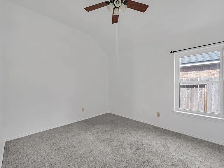 28223 Fantail Dr — Photo 15