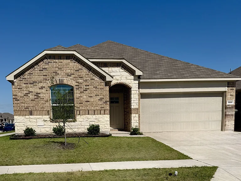 5001 Greywing Dr — Photo 1