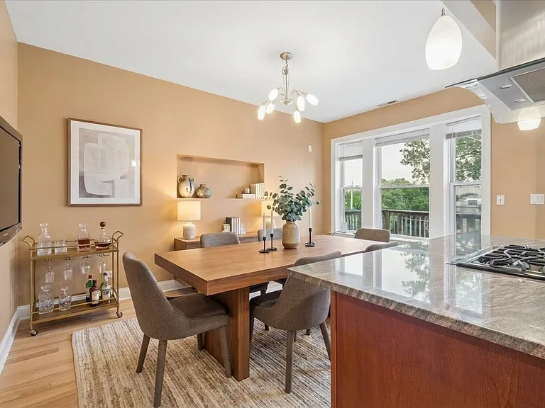 4220 S Champlain Ave #3S — Photo 9
