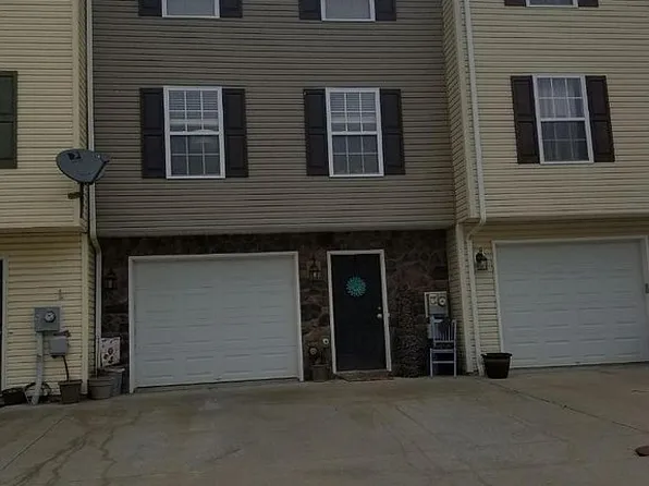 124 Eagle Dr, Maidsville, WV 26541