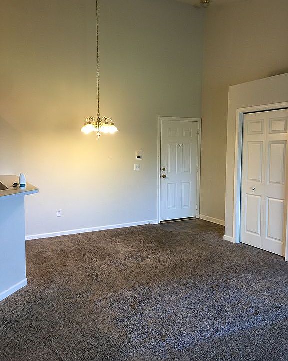 1st image of 6595 Clover Ct SE