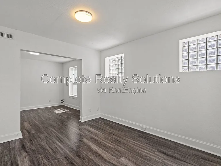 119 Eichelberger St #2E — Photo 4