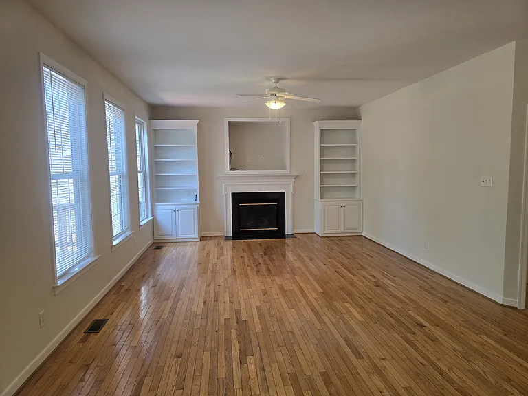 9521 Pine Trails Ct — Photo 13