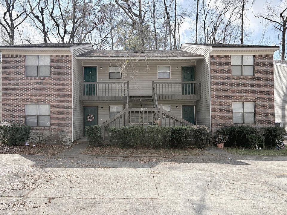 1st image of 2917 Woodrich Dr APT D