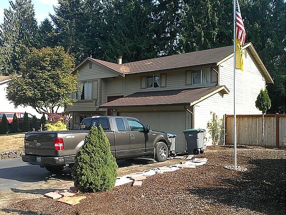 2nd image of 183 NE Buckeye Ln