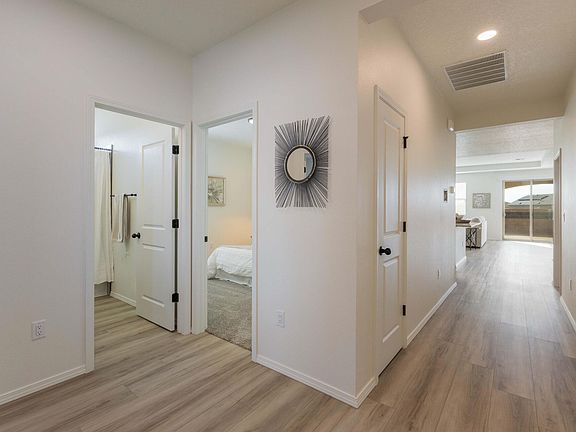 3rd image of 2697 Seaforth Cir