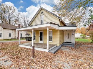111 N 3rd St, Wolcottville, IN