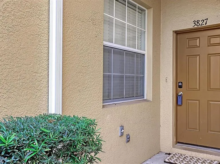 3827 Parkridge Cir #1-102 — Photo 3