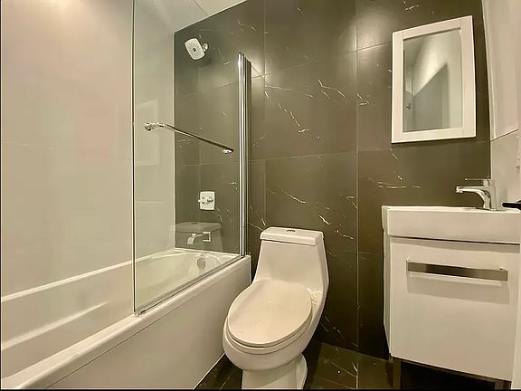 4th image of 418 W 130th St #Bb1